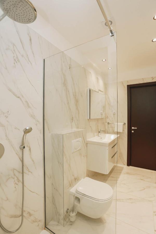 Beachfront Luxury Apartment Budva Buitenkant foto